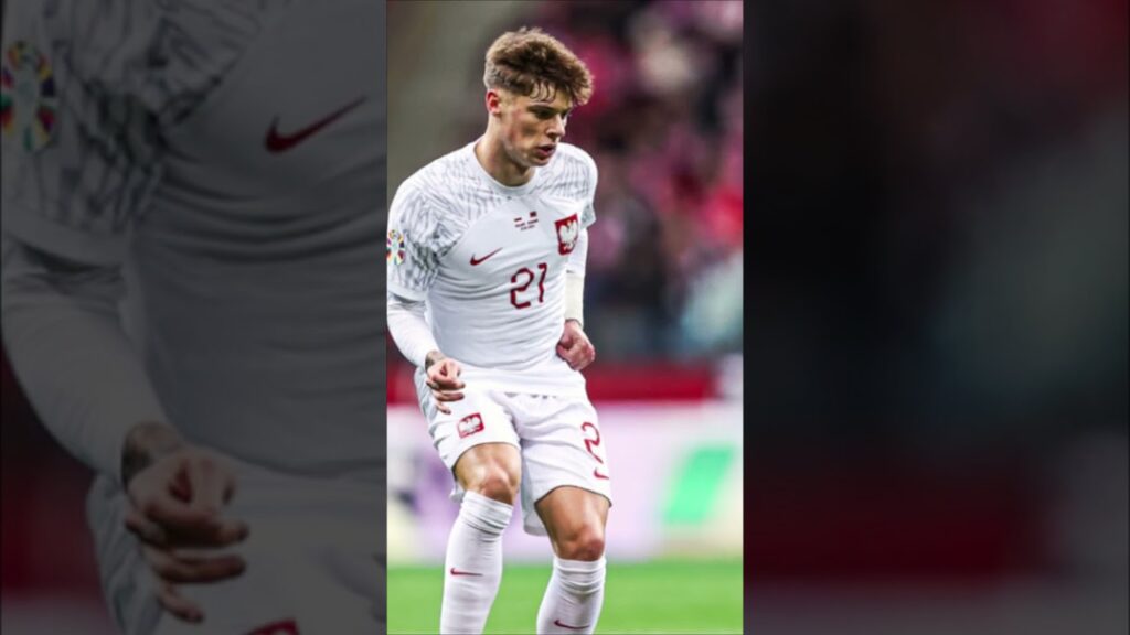 FERNANDO SANTOS DOKONAŁ DWÓCH ZMIAN W REPREZENTACJI POLSKI #shorts #football