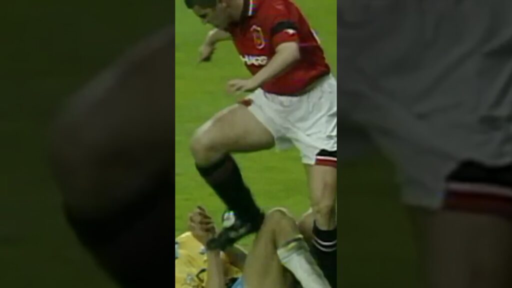 Roy Keane Stamps on England Manager Gareth Southgate “England are boring, sort it out!” #football