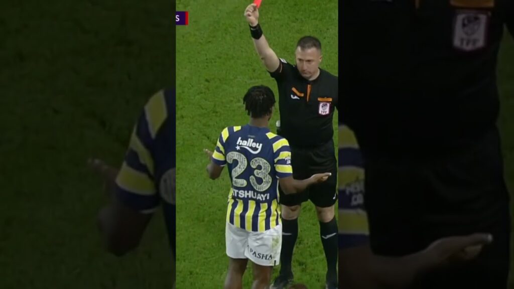 Michy Batshuayi KIRMIZI KART GÖRÜYOR #fenerbahçe #sivasspor #shorts #short #footballedit #fenerbahce