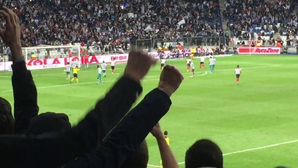 El primer gol de Vincent Janssen en liguilla!