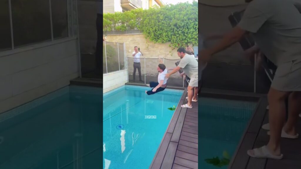 😁Galatasaraylı futbolcular, Dries Mertens’i havuza attılar