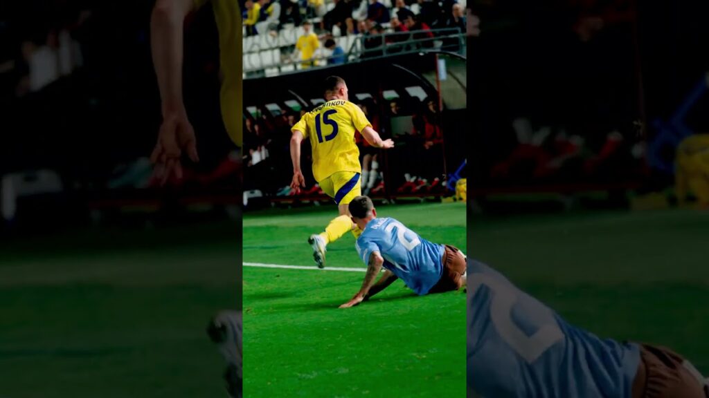 Zeno doesn’t miss tackles. 🇧🇪