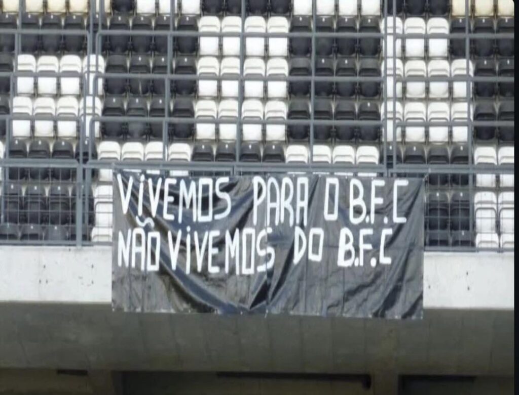 De humilhação em humilhação!