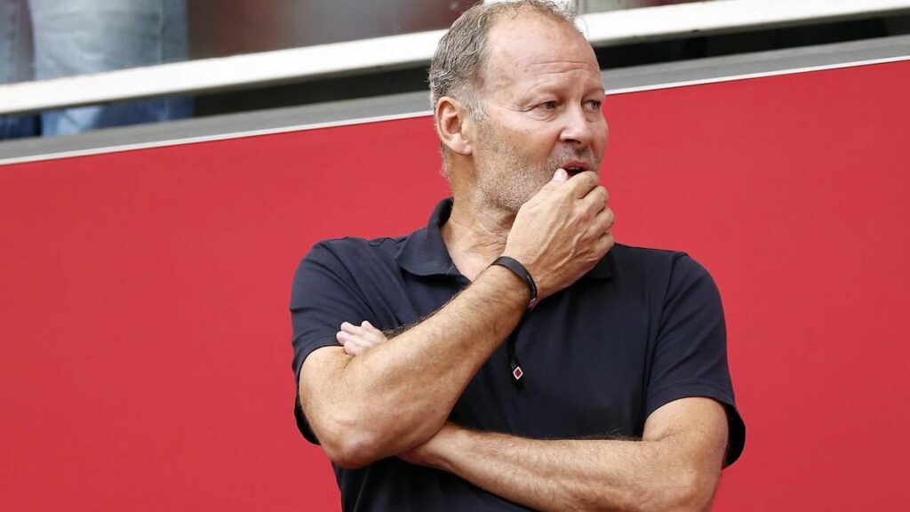 Zaakwaarnemer Rob Jansen fileert Danny Blind: ’Hij is een van de grootste gezwellen bij Ajax’