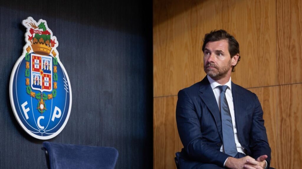 Conselho Superior do FC Porto aprova "voto de louvor" a Villas-Boas: "Interesses do clube têm sido atacados"
