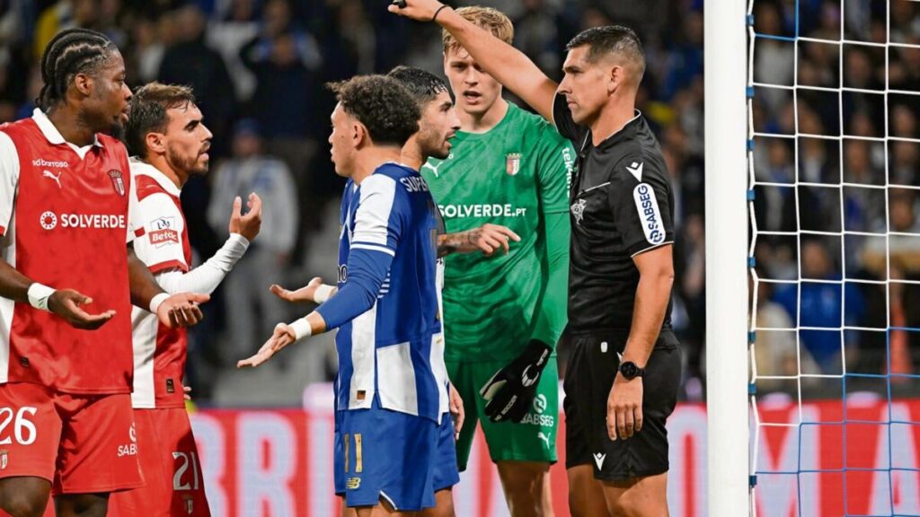 CA deu um "muito satisfatório" à arbitragem de Fábio Veríssimo no FC Porto-Braga