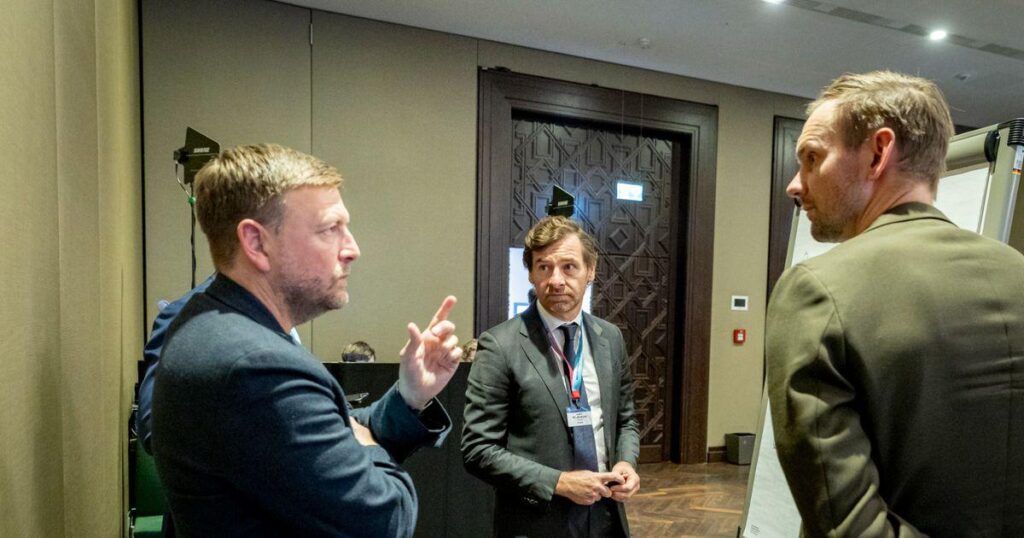 FC Porto: VAR e outras tecnologias nas ideias transmitidas por Villas-Boas na EFC