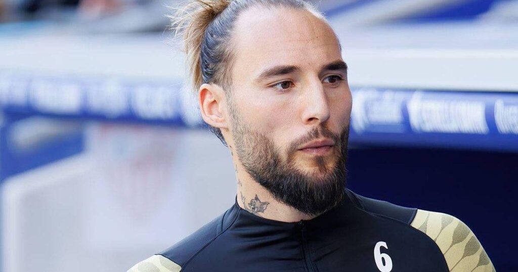 Nemanja Gudelj lijkt te gaan vertrekken bij Sevilla. De oplossing voor nr. 6?