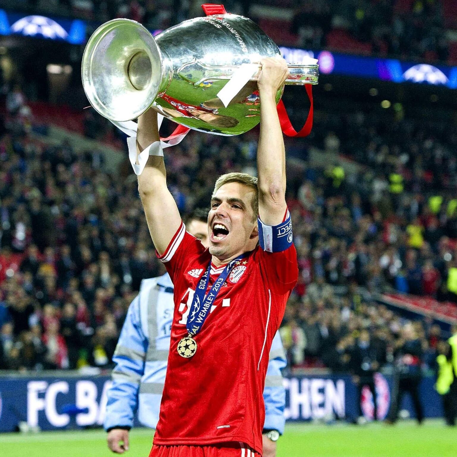 Bayern legend Philipp Lahm turns 42 today. Happy birthday!