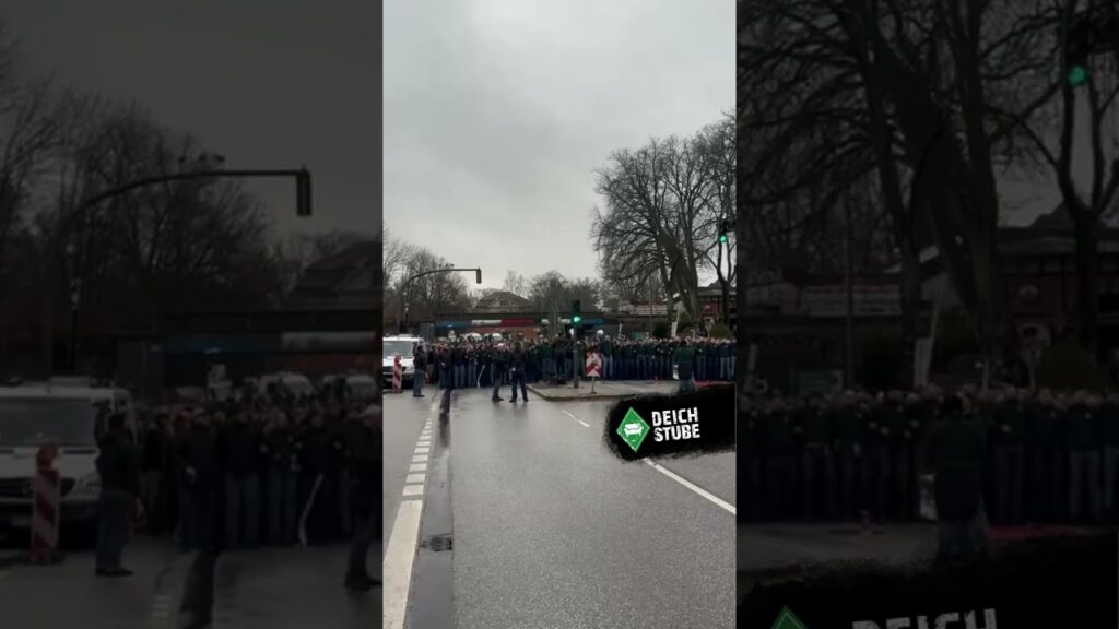 #Werder-Fanmarsch in #Hamburg vor #Nordderby gegen den #HSV - 2000 Bremer #Fans dabei!