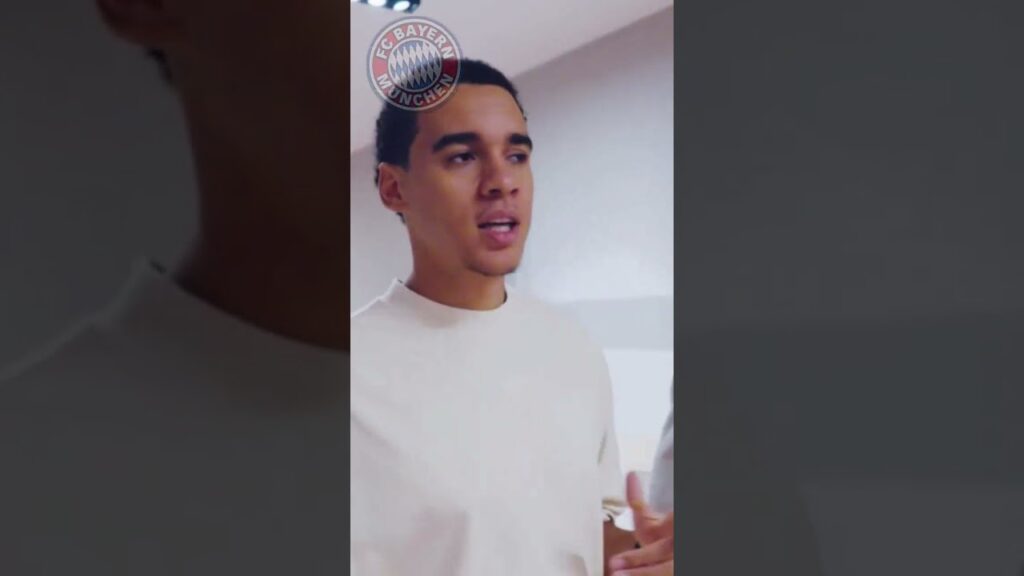 JAMAL MUSIALA AND ALPHONSO DAVIES ARE WALKING TO VIP AREA BEFORE CL MATCH VS CHELSEA  #fcbayern