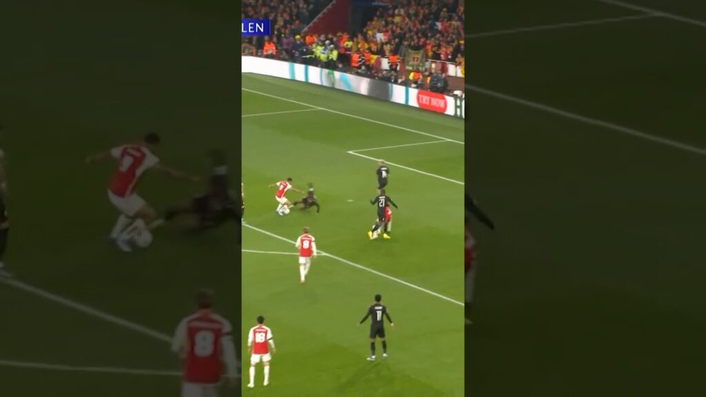 GABRIEL JESUS COMPOSED IN THE CHAMPIONS LEAGUE! GABRIEL JESUS COMPOSED IN THE CHAMPIONS LEAGUE!