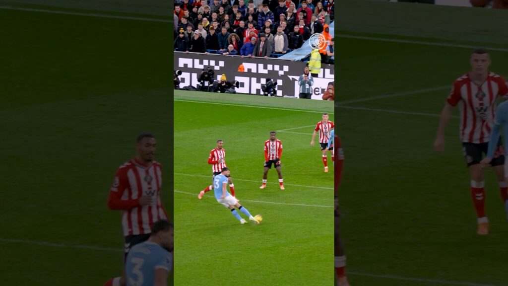 SHHOOOOOOTT💥 #goals #dias #shoot #mancity #football #premierleague #shorts