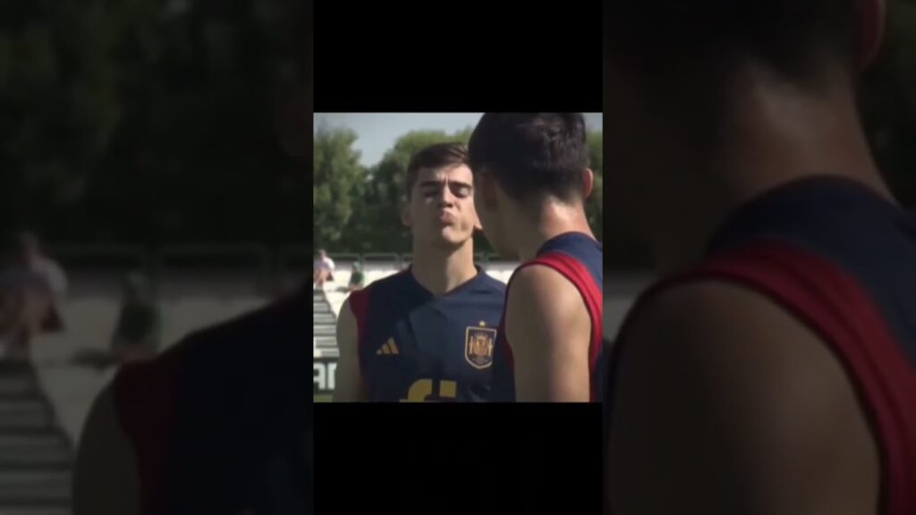 Pedri and Gavi spitting water at each other😂 #shorts #gavi #pedri #pablogavi #barcelona #viral