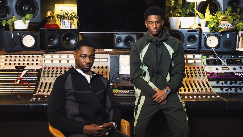 En el barrio con Cyril Kamer