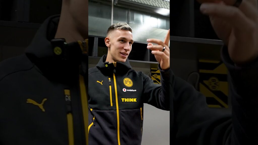 🤔 Guessing game w/ Schlotti – Locker room edition 👀