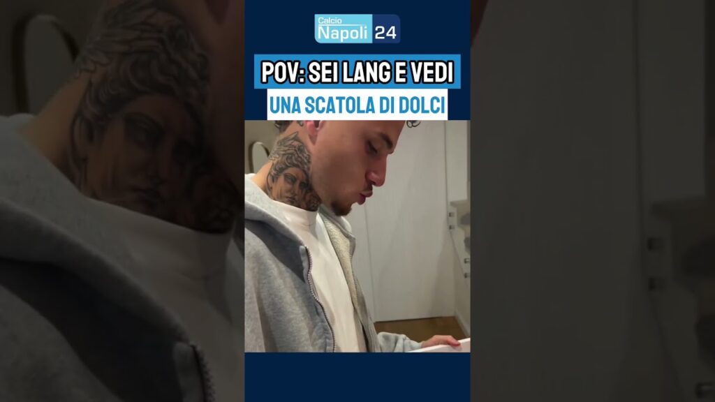 POV: NOA LANG come un qualsiasi napoletano con i dolci di Natale πππ« POV: NOA LANG come un qualsiasi napoletano con i dolci di Natale πππ«