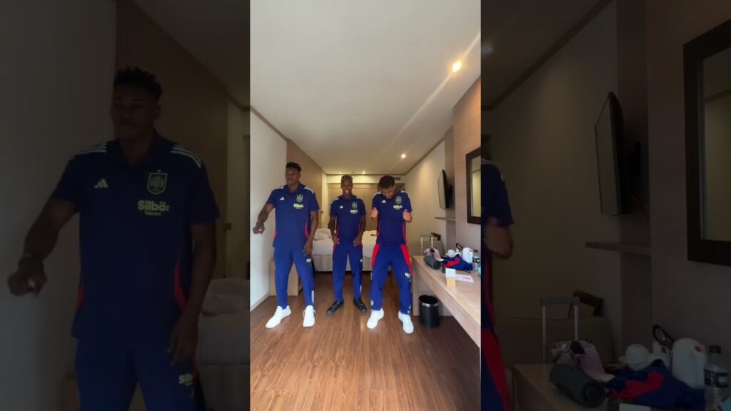 Lamine YAMAL, Nico WILLIAMS y Samu Omorodion ARRASAN con su BAILE viral I MARCA