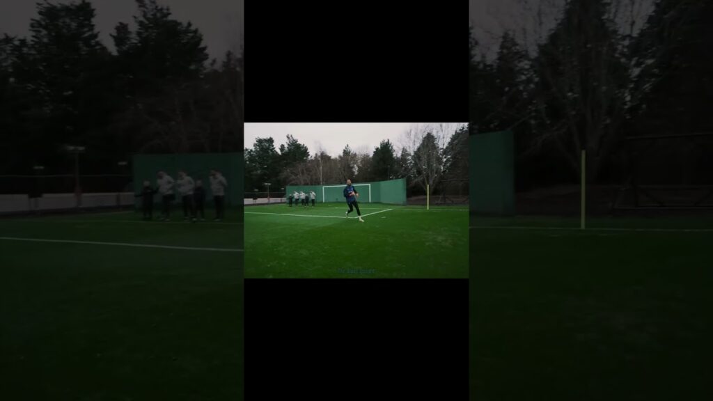 Robert Sanchez can actually shoot ⚽