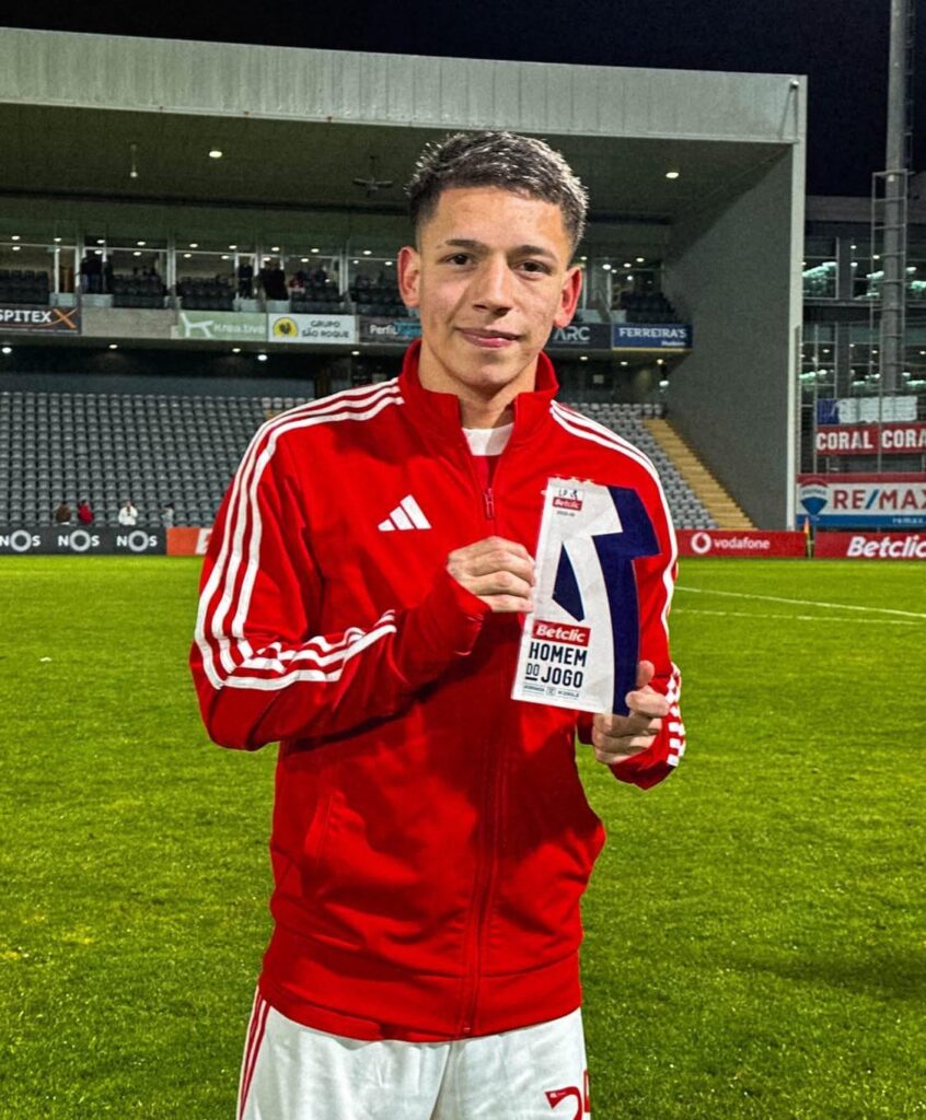 Gianluca Prestianni vai ficar no Benfica