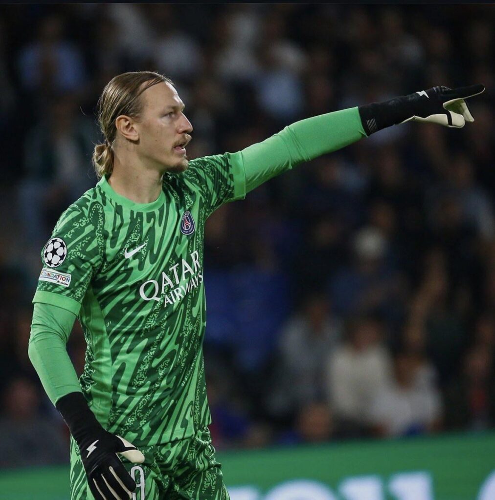 What rating would you give Safonov’s game today?