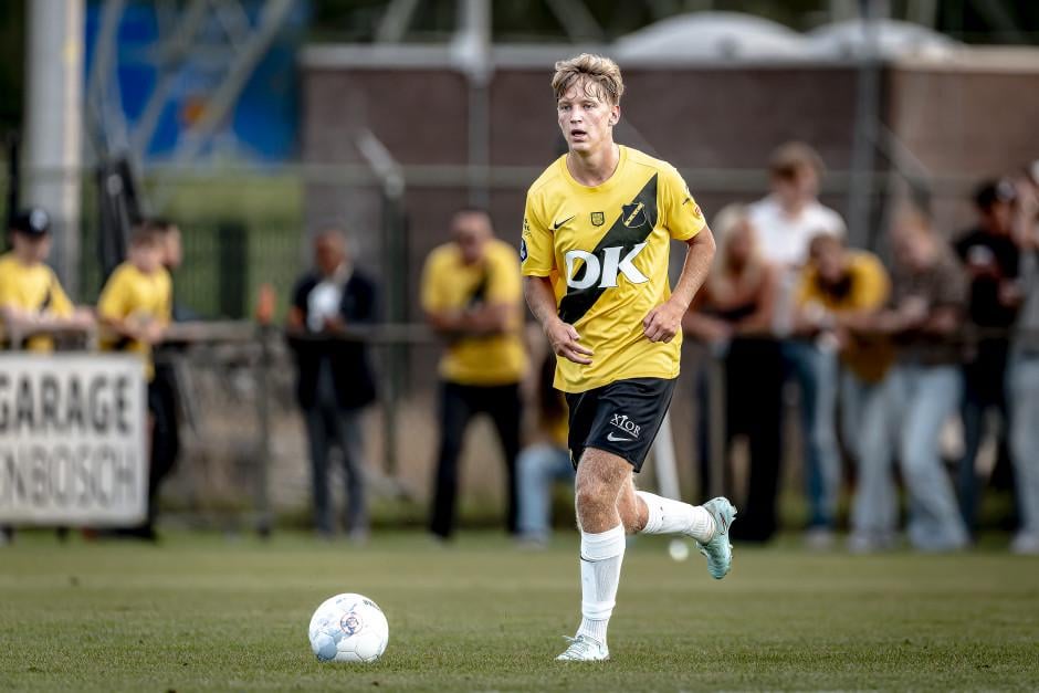 NAC talent Daan van Reeuwijk (18) kiest voor maatschappelijke carrière en stopt met voetbal