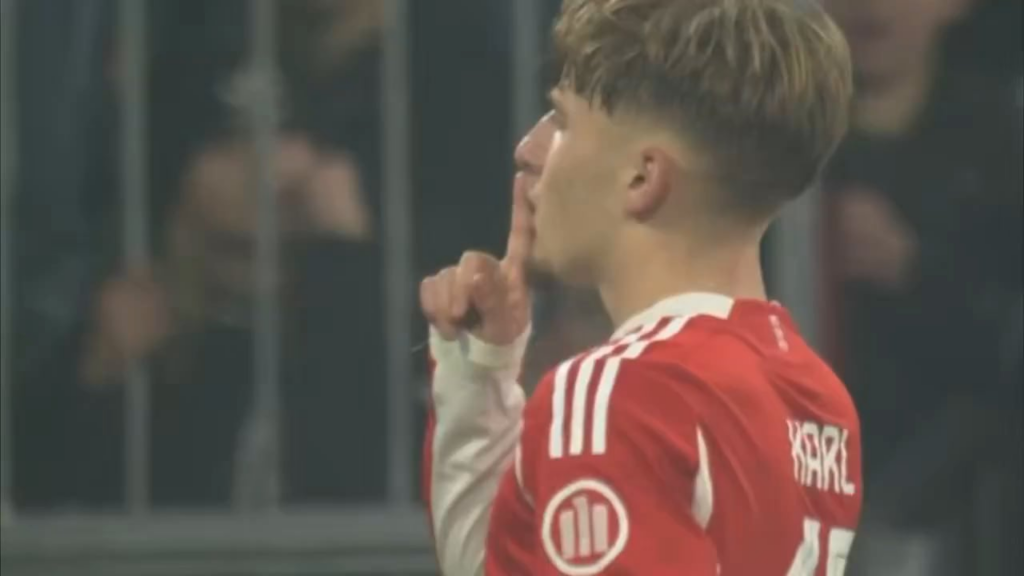 Lennart Karl vs Sporting CP (H)