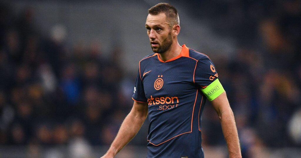 Mercado Benfica: italianos apontam central experiente do Inter à Luz