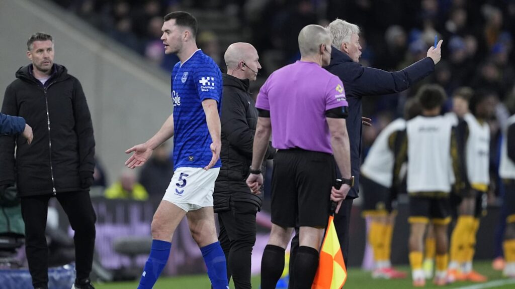 Everton left in dire straits as red card appeal fails Everton v Wolverhampton Wanderers - Premier League - Hill Dickinson Stadium