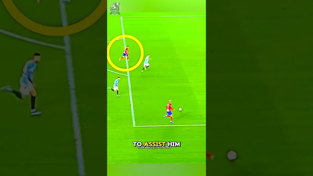 Antoine Griezmann tricks the goalkeeper and scores a goal #football #shorts