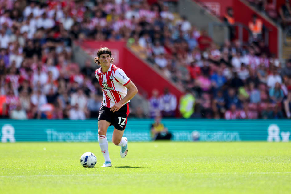 Edwards completes QPR move