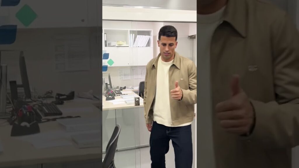 João Cancelo ha passat la revisió mèdica ✅ #shorts #fcbarcelona #shortvideo João Cancelo ha passat la revisió mèdica ✅ #shorts #fcbarcelona #shortvideo