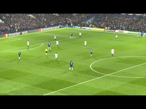 Cesar azpilicueta missed goal opportunity vs Real Madrid