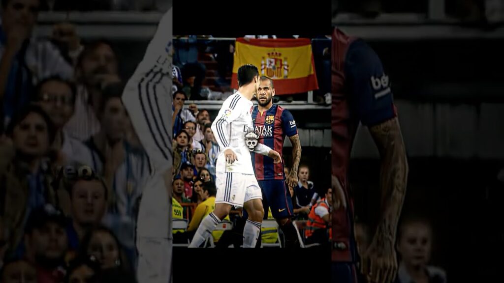 Ronaldo vs Dani Alves π Ronaldo vs Dani Alves π