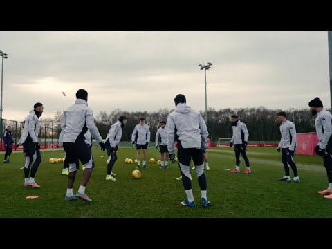 Bryan Mbeumo, Michael Carrick, Bruno Fernandes & Manchester United training session for Man City