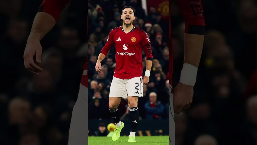 How Diogo Dalot Survived Under Different Manager?