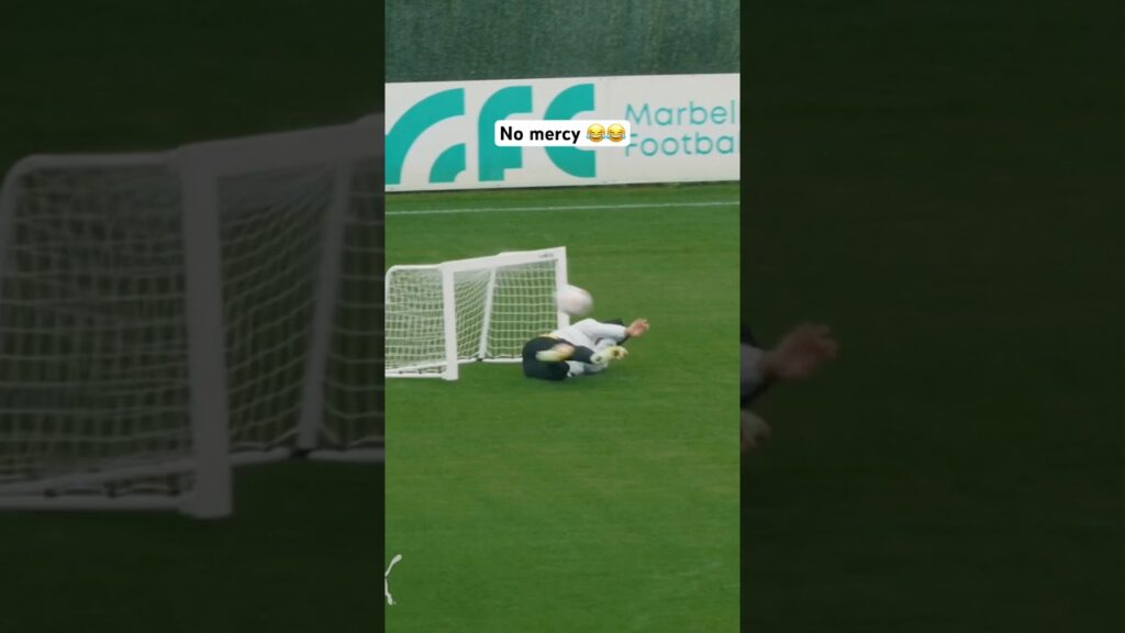 Anton REALLY want to score here 🫣😅