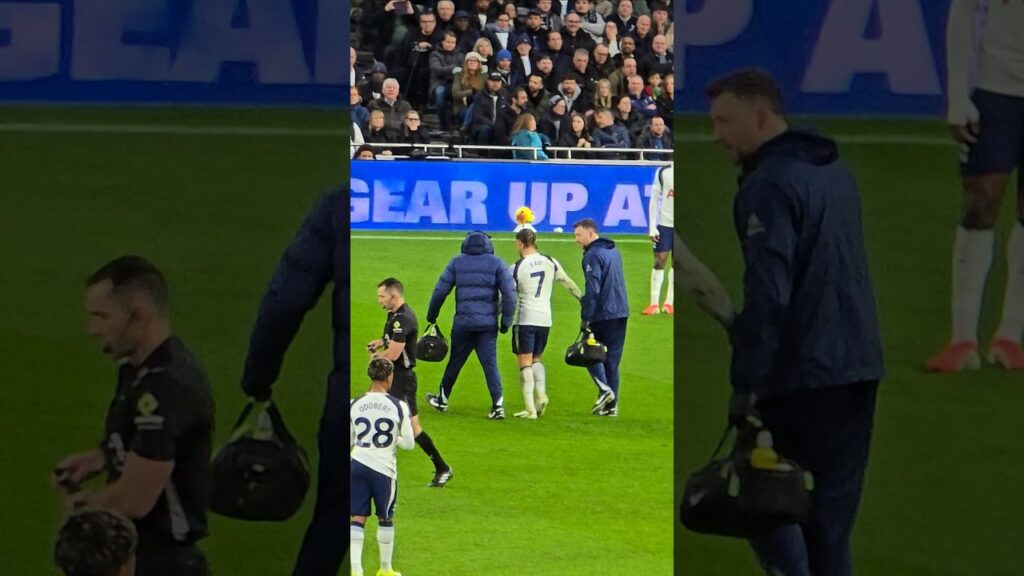 XAVI SIMONS AFTER RECEIVING TREATMENT