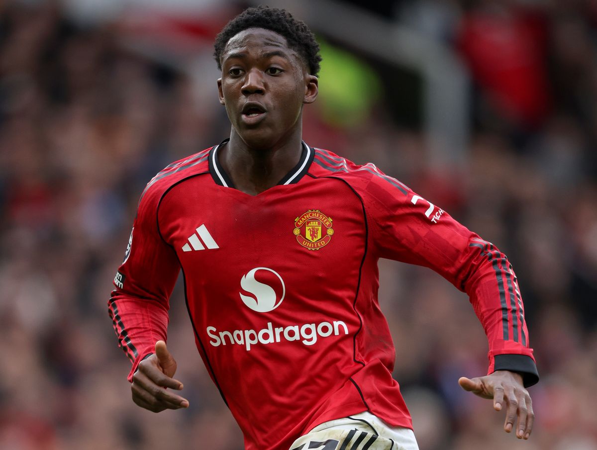 Kobbie Mainoo of Manchester United running during the Premier League match between Manchester United and Manchester City at Old Trafford on January 17, 2026 in Manchester, England