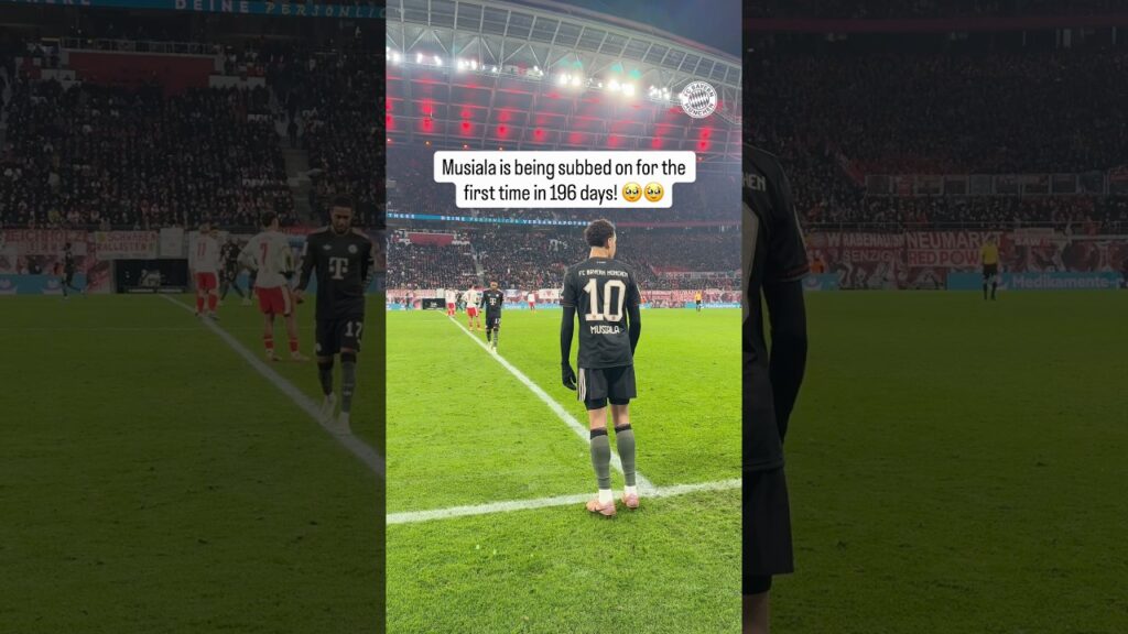 Jamal Musiala is back on the pitch! 🥹🥹