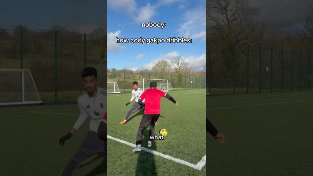 How Cody Gakpo DRIBBLES #football #footballshorts #soccer #funny