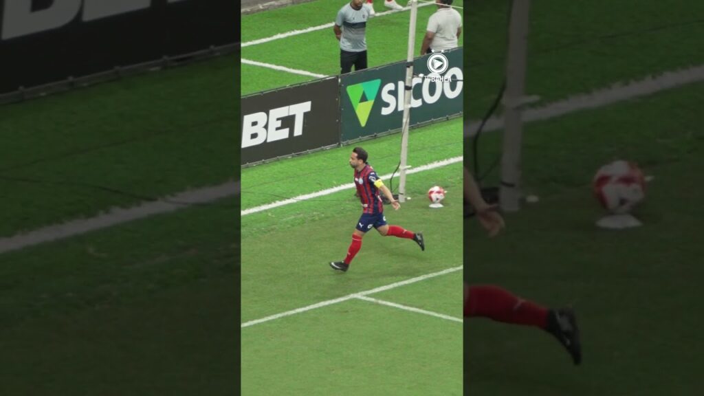 Assistência de Erick Pulga para o gol de Everton Ribeiro