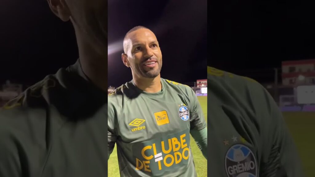 WEVERTON fala sobre sua ESTREIA pelo GRÊMIO! #shorts WEVERTON fala sobre sua ESTREIA pelo GRÊMIO! #shorts