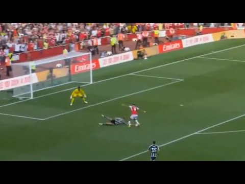 Jesus vs dalot 😂💀 #football