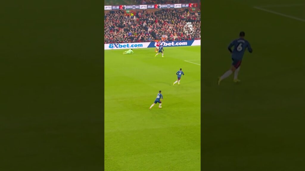 This Goalkeeper Escaped DISASTER 🫣