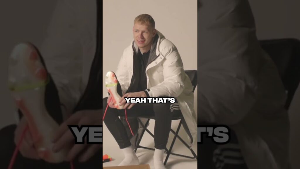 Aaron Ramsdale Unboxes New Boots 👀 #footballboots #adidasfootball #arsenal