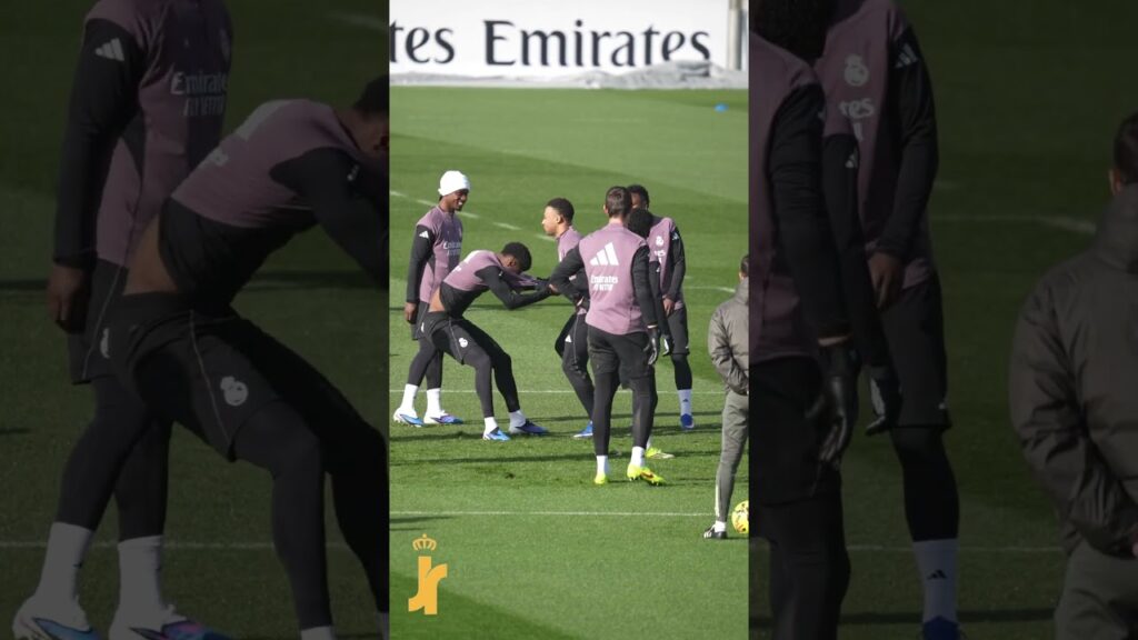 🤣 Quand Mbappé force Tchouaméni à aller au centre du Toro, la bagarre #Mbappe #realmadrid #football