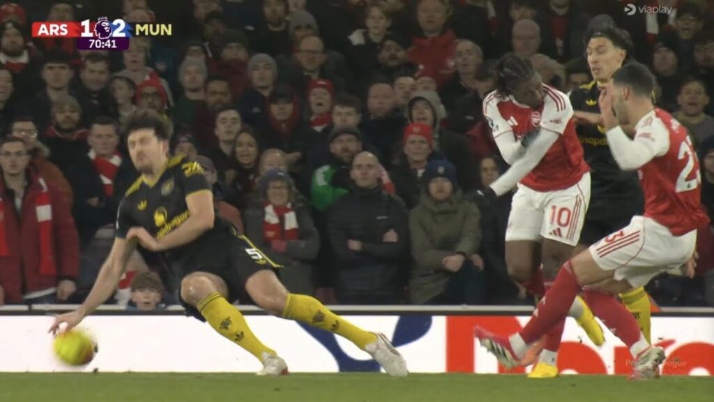 😳 NO PENALTY GIVEN TO ARSENAL for Harry Maguire HANDBALL? Harry Maguire handball vs Arsenal