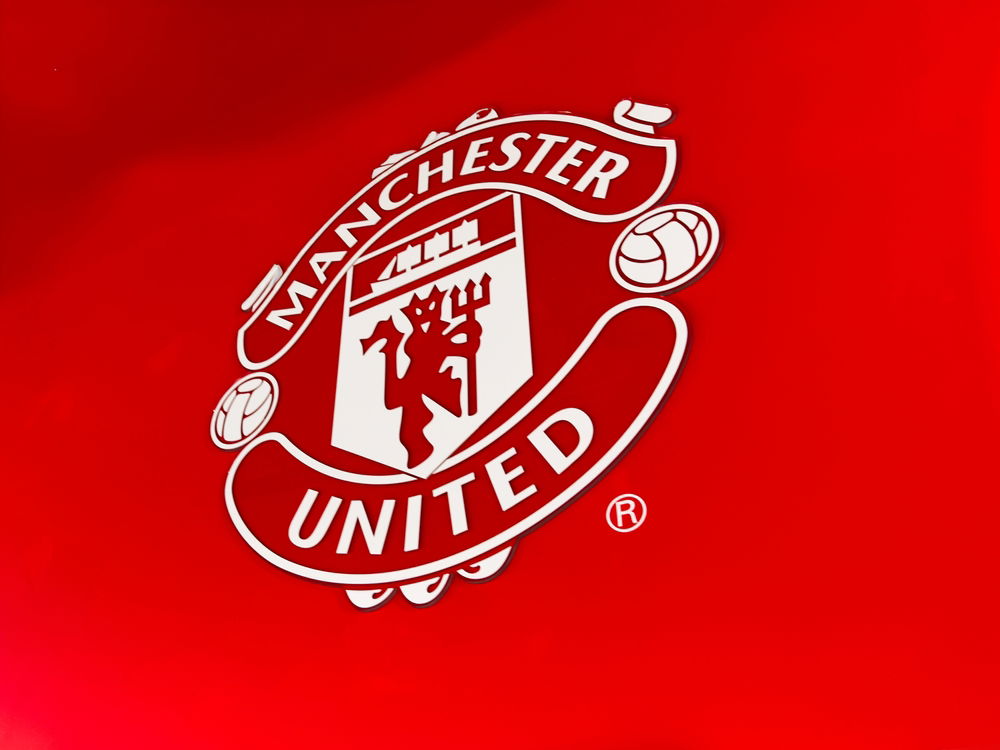 Very serious transfer exit negotiations with Manchester United – Vice-president has flown in