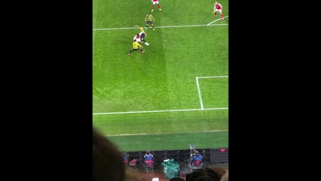 Noni Madueke with the skill before setting up Gabriel Martinelli